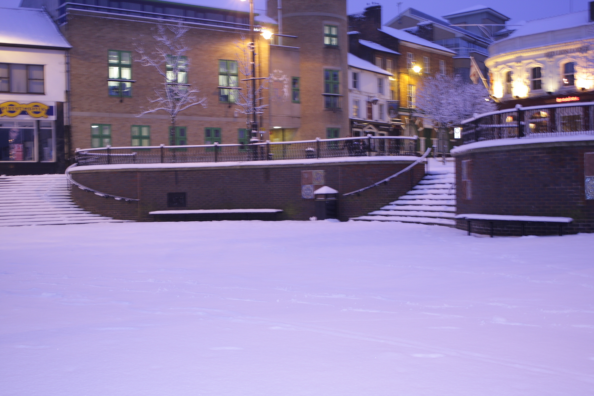 More snow hits Luton